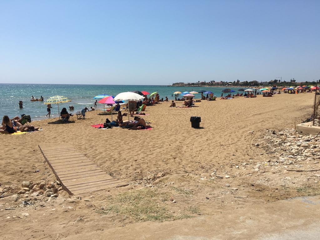 Villa Fronte Mare Avola Bagian luar foto